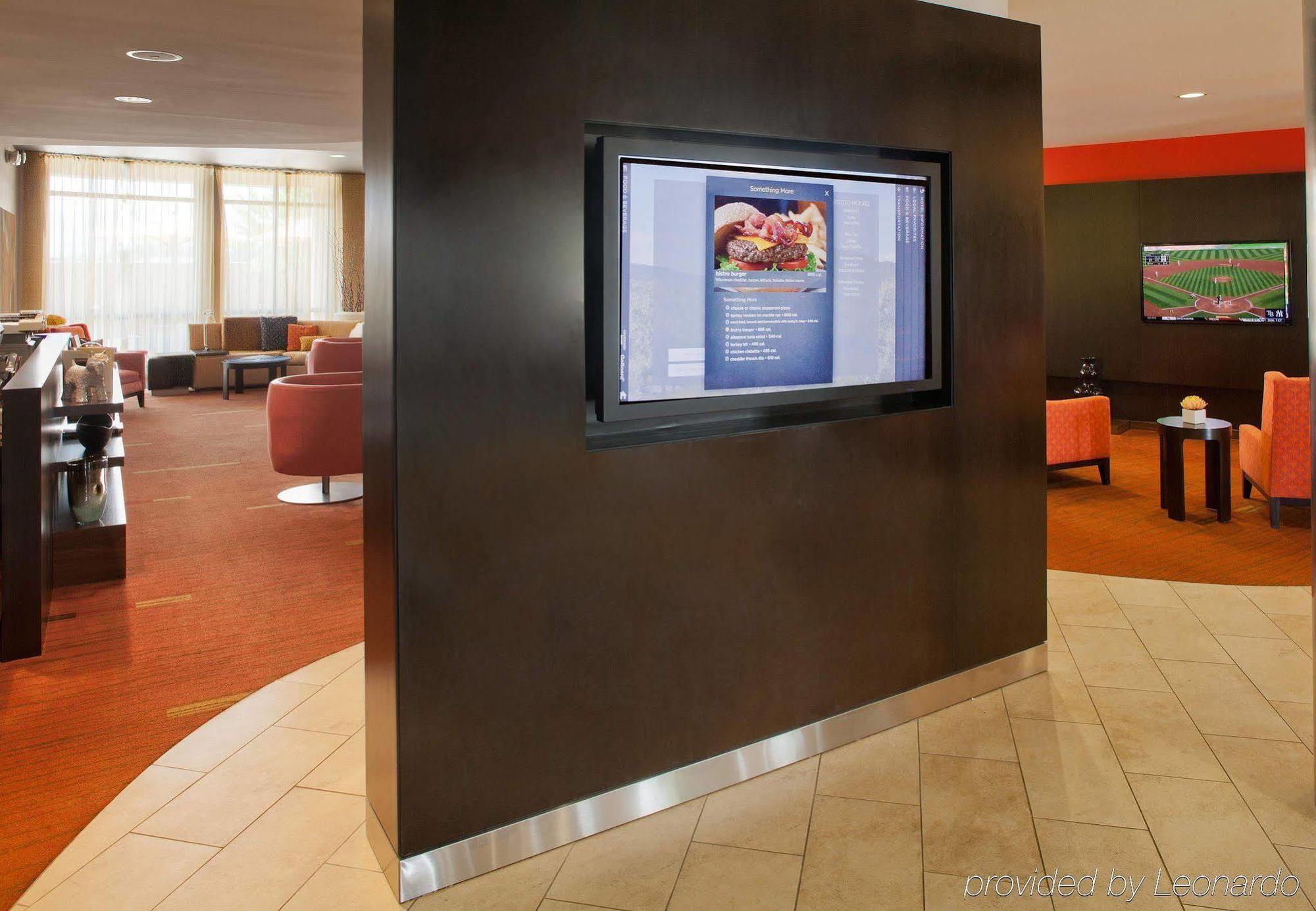 คอร์ทยาร์ด เมดฟอร์ด แอร์พอร์ต Hotel ภายนอก รูปภาพ